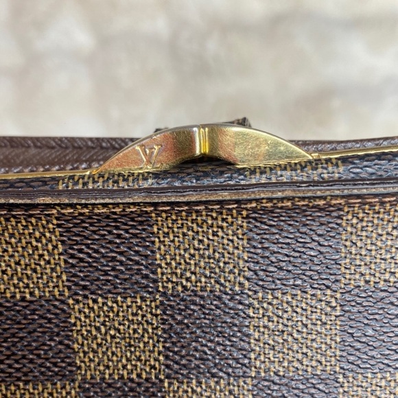 LOUIS VUITTON DAMIER KISSLOCK WALLET - Picture 8 of 12
